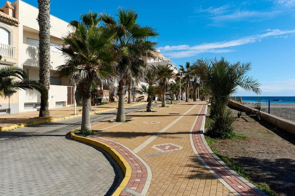 Вилла Casa De Sueno En La Playa Адра Экстерьер фото