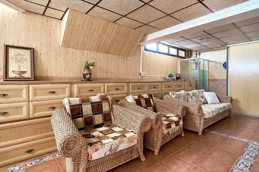 Вилла Casa De Sueno En La Playa Адра Экстерьер фото